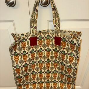 Gucci Garden tote/bag with writing “Firenze 1921 Piazza della Signoria”. EUC